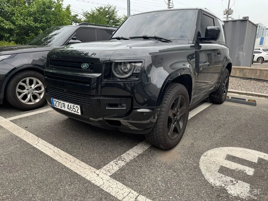 Land Rover Defender 2020 90 D250 SE