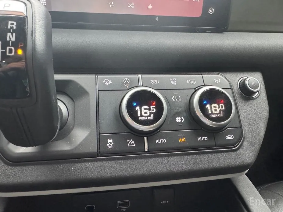 Land Rover Defender 2020 90 D250 SE