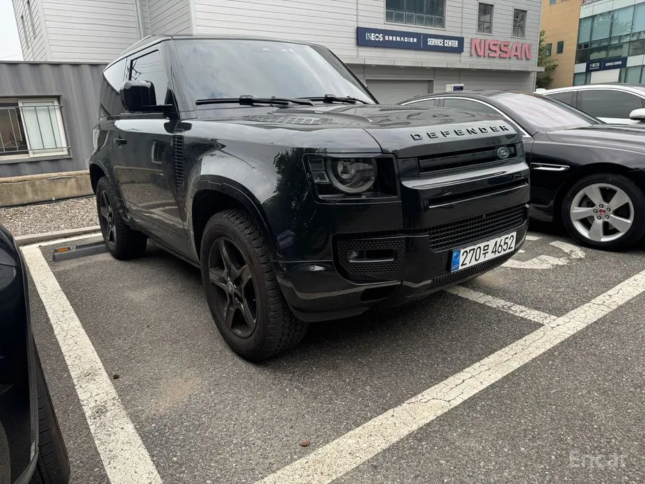 Land Rover Defender 2020 90 D250 SE