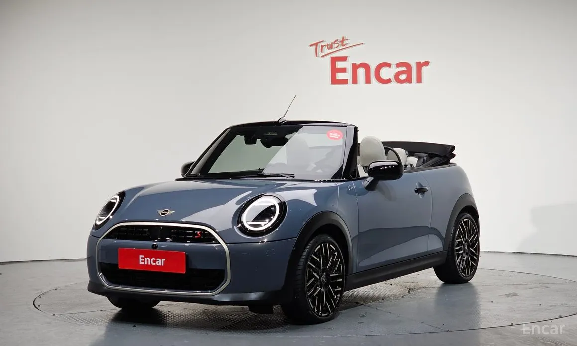 Mini Cooper Convertible 2025 Favoured