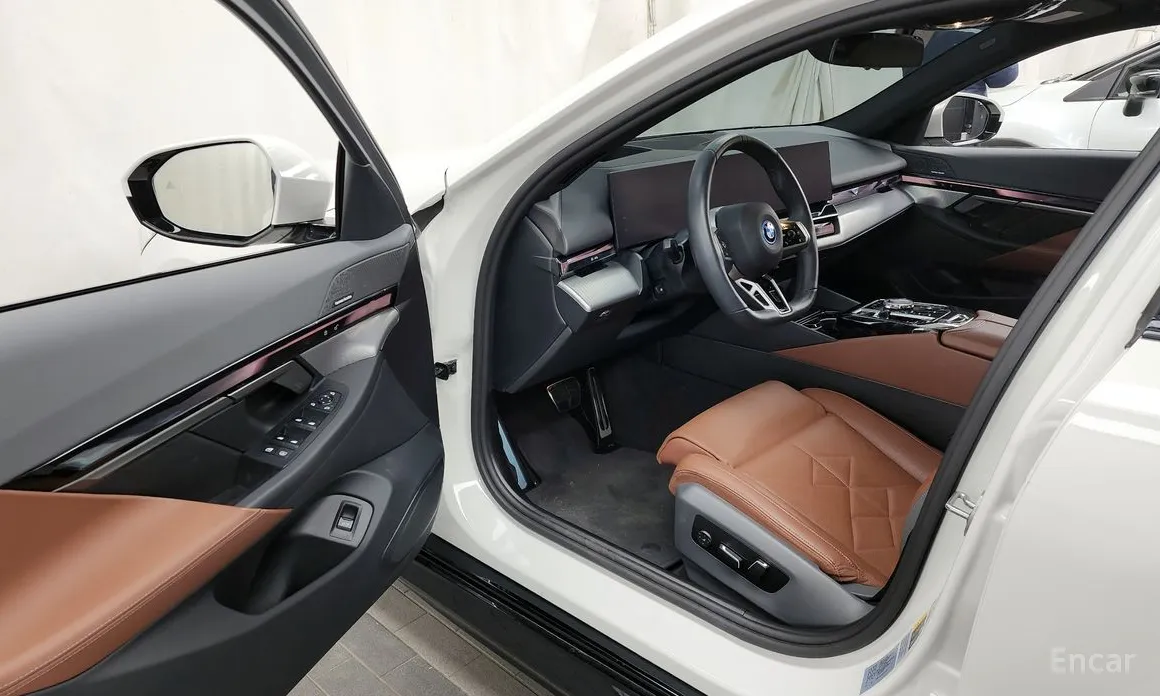 BMW i5 2023 xDrive 40 M Sport