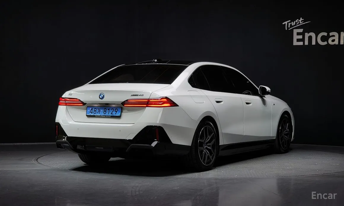 BMW i5 2023 xDrive 40 M Sport