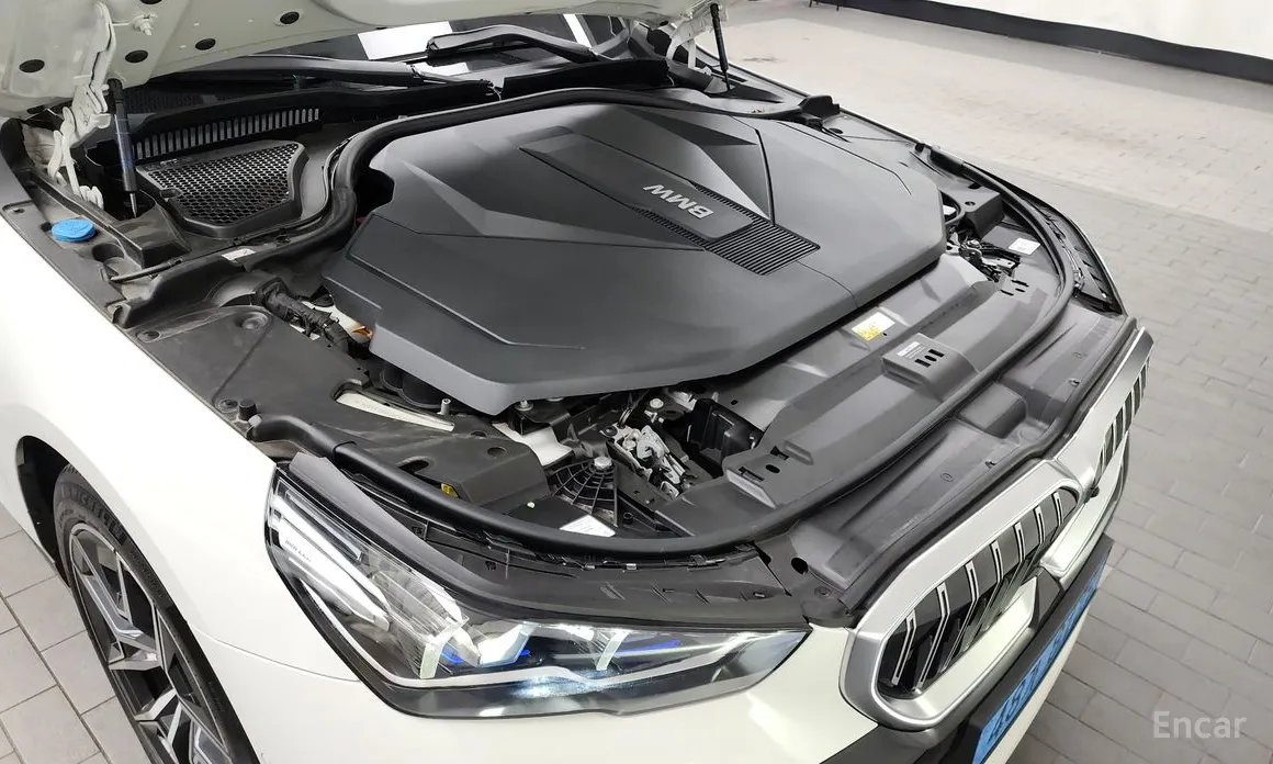 BMW i5 2023 xDrive 40 M Sport