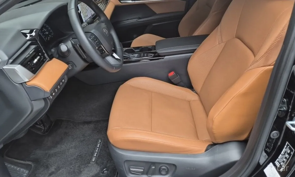 Toyota Camry 2024 2.5 XLE Premium Hybrid