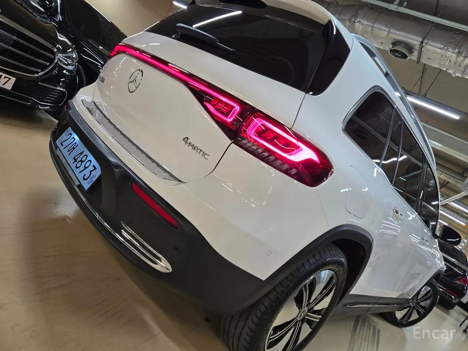 2022 Mercedes-Benz EQB