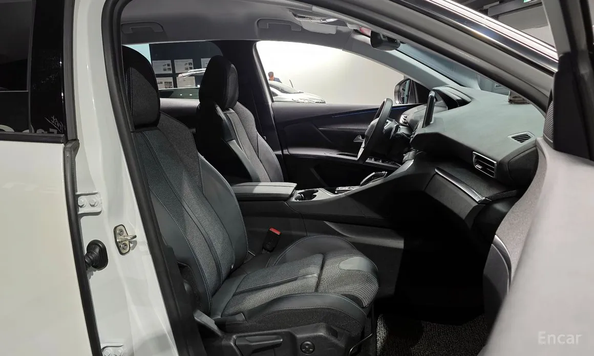 Peugeot 3008 2017 1.2 Pure Tech Allure