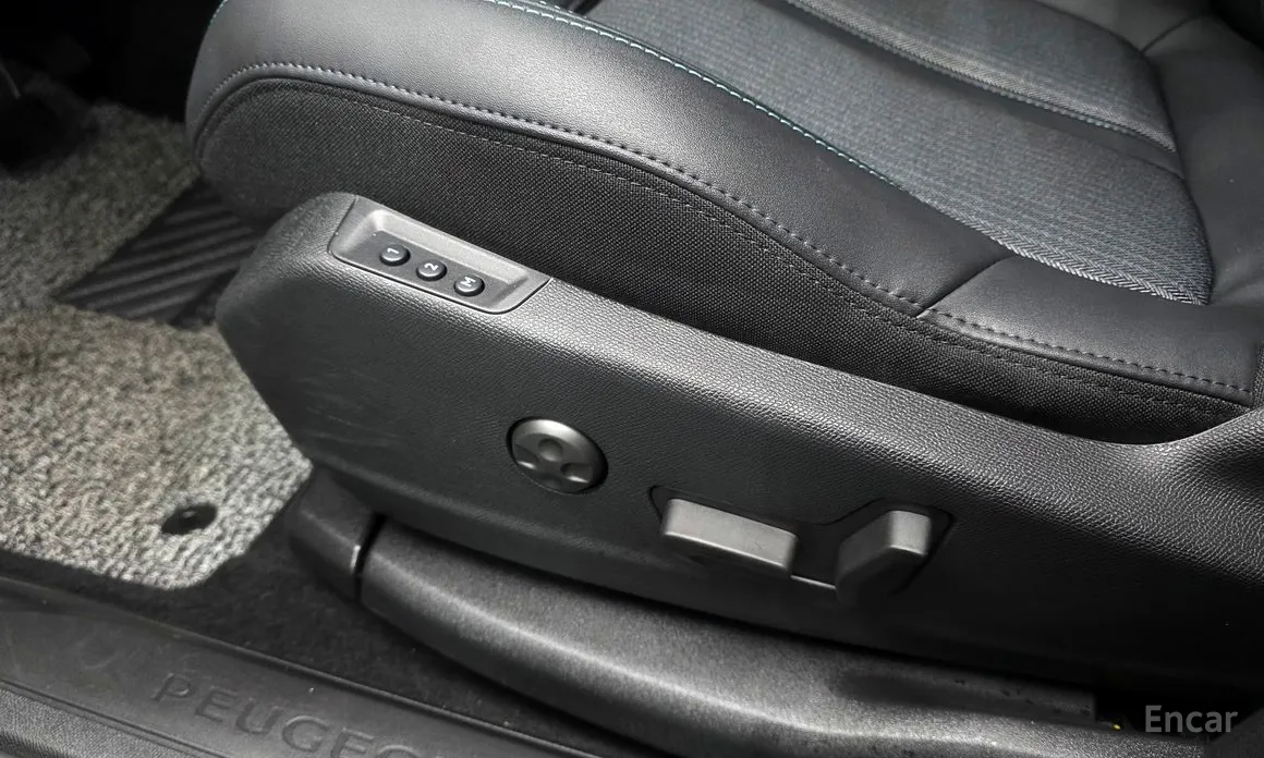 Peugeot 3008 2017 1.2 Pure Tech Allure