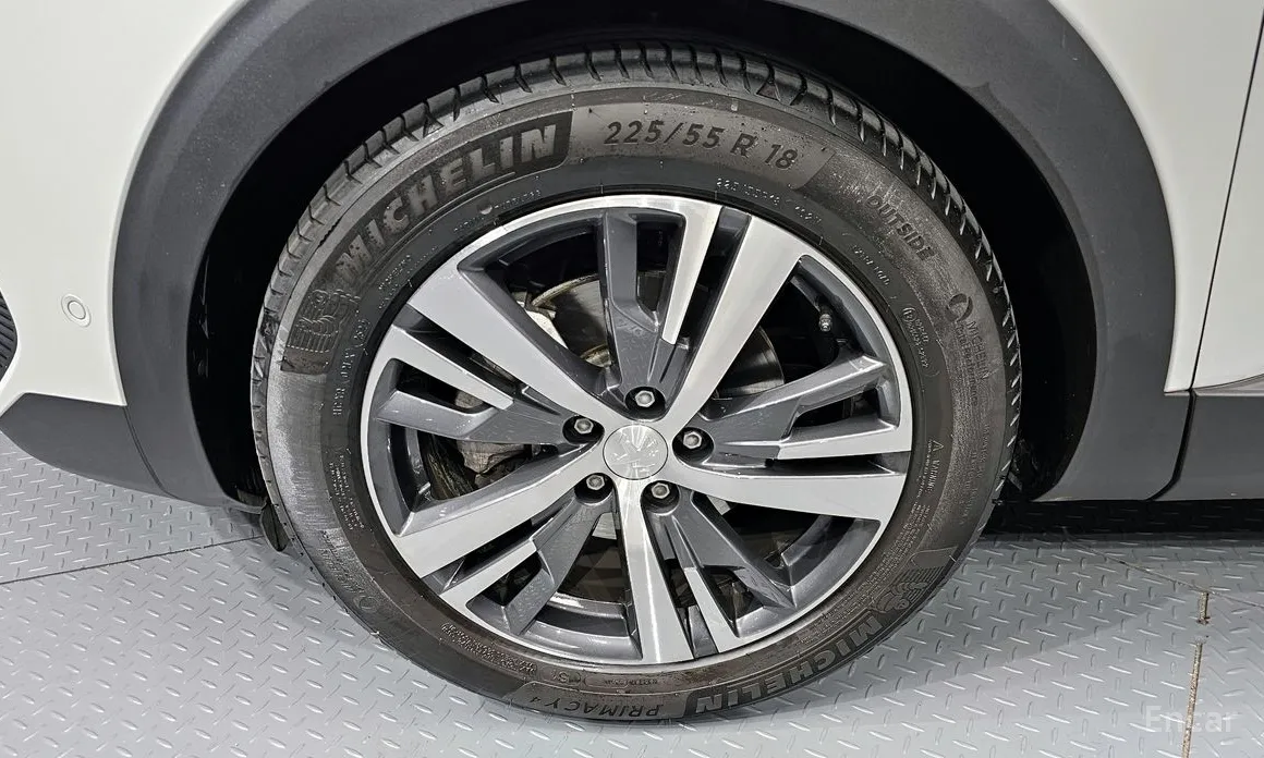 Peugeot 3008 2017 1.2 Pure Tech Allure