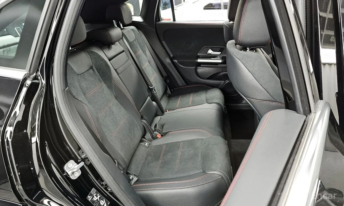 Mercedes-Benz GLA-Class 2020 GLA250 4MATIC