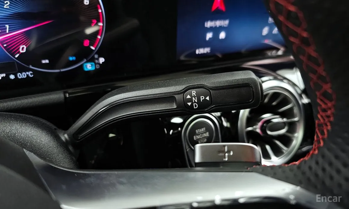 Mercedes-Benz GLA-Class 2020 GLA250 4MATIC