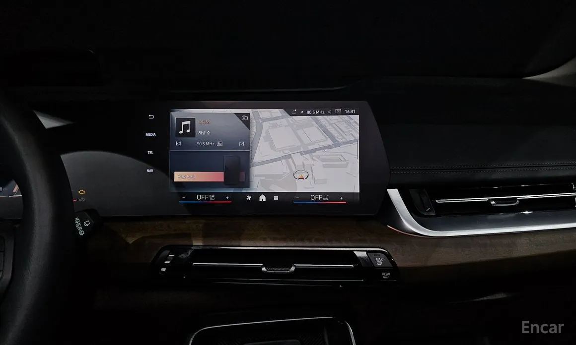 BMW 2 Series 2022 220i Luxury