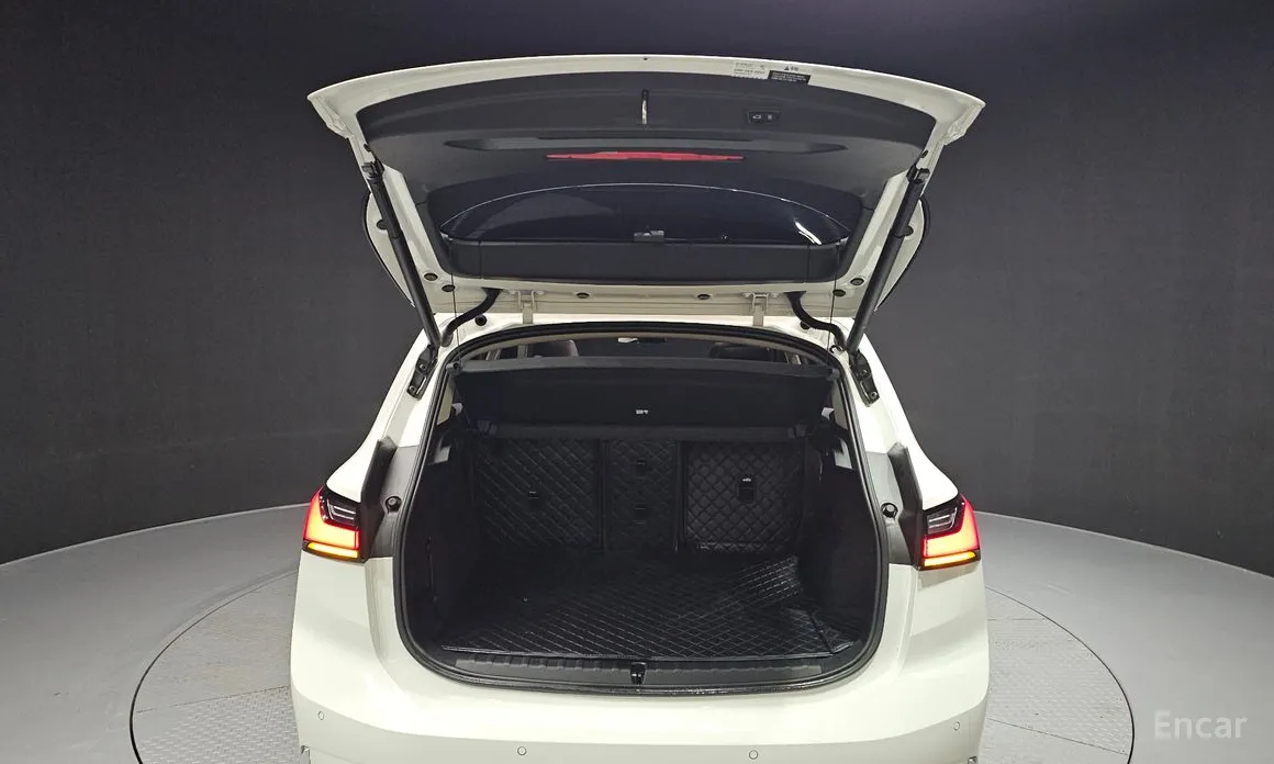 BMW 2 Series 2022 220i Luxury