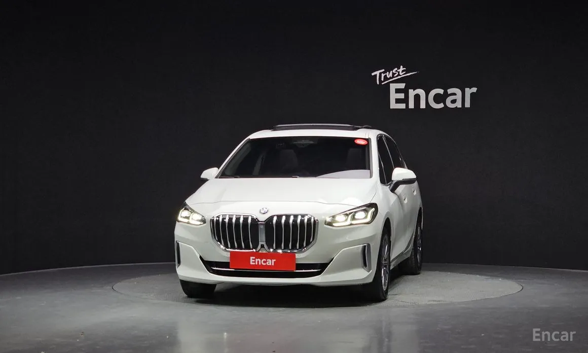 BMW 2 Series 2022 220i Luxury