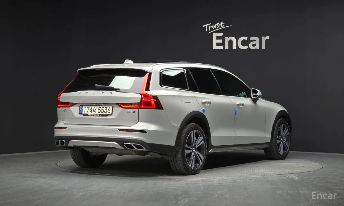 2019 Volvo V60