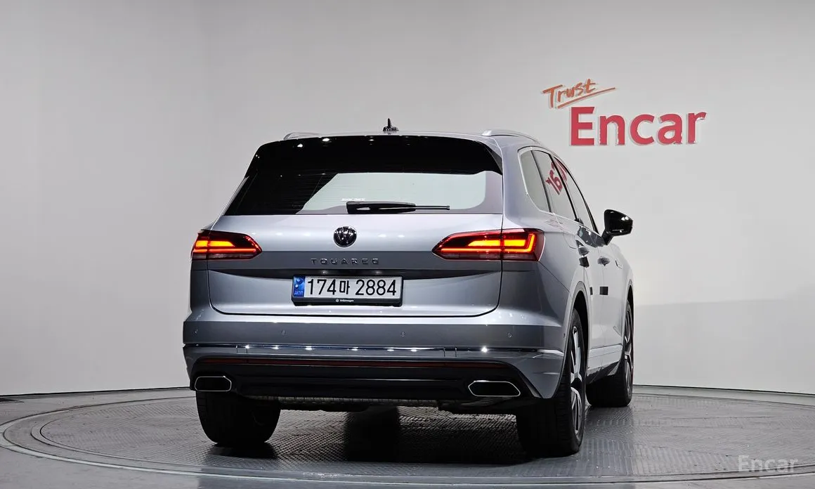 2019 Volkswagen Touareg