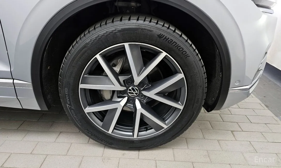 2019 Volkswagen Touareg