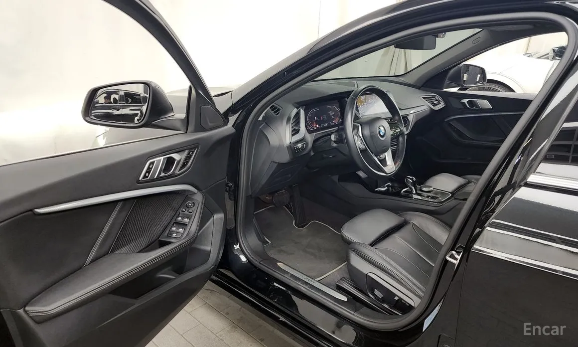 BMW 1 Series 2020 120i Sports