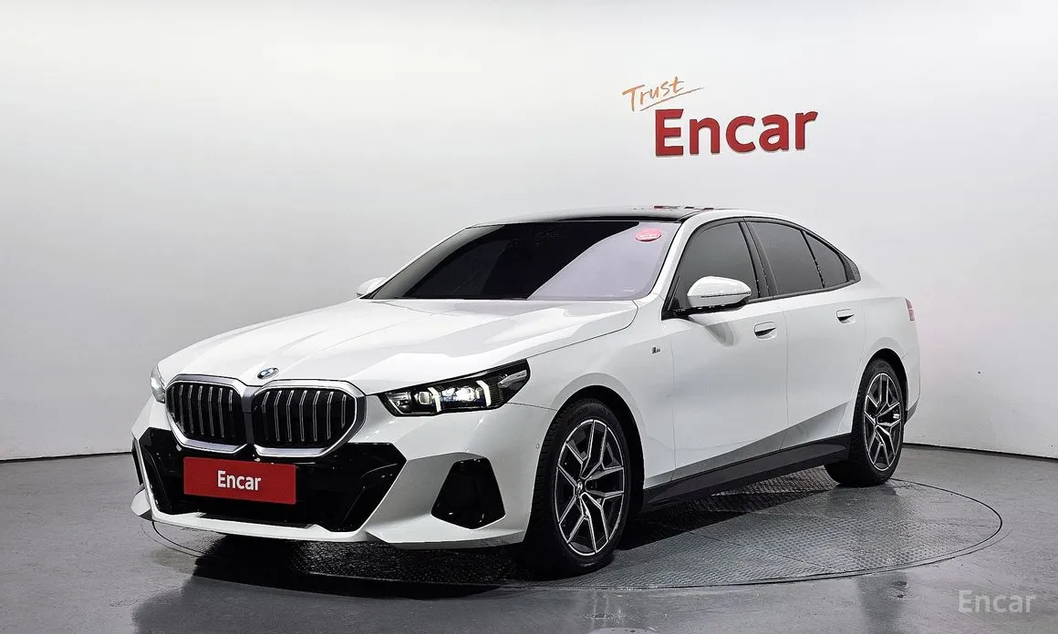 BMW 5 Series 2023 520i M Sport