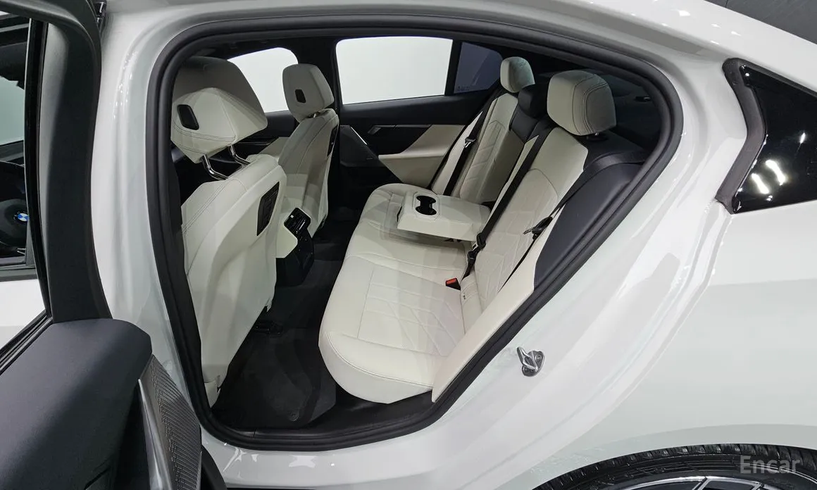 BMW 5 Series 2023 520i M Sport