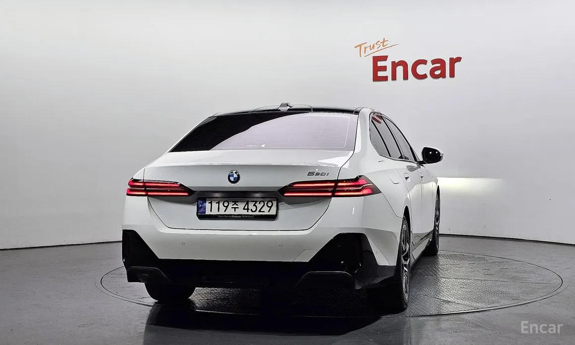 BMW 5 Series 2023 520i M Sport