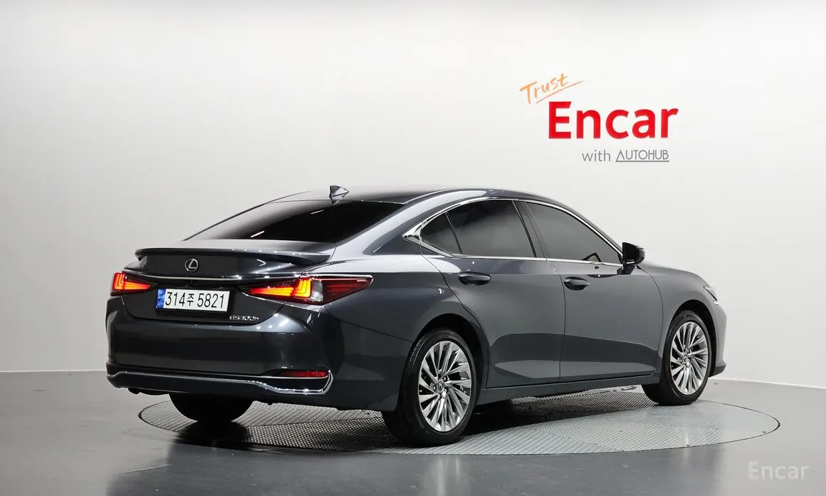 Lexus ES 2018 Luxury Plus