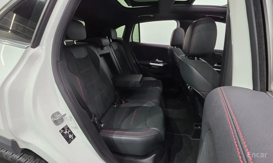 Mercedes-Benz GLA-Class 2020 GLA250 4MATIC