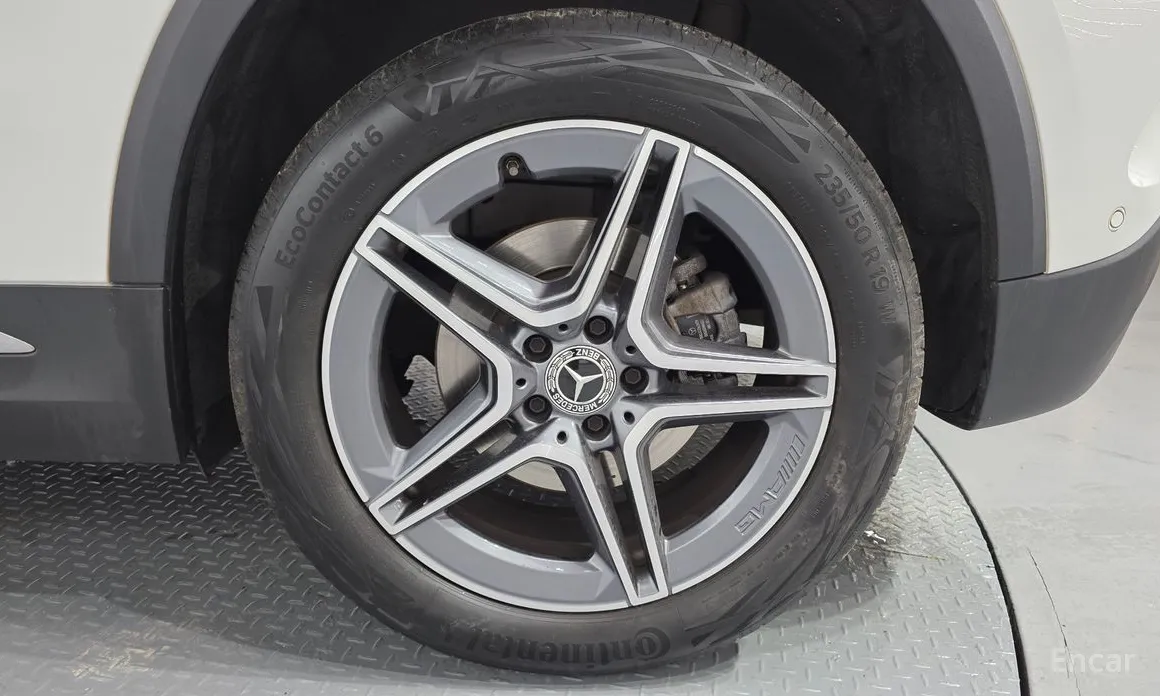 Mercedes-Benz GLA-Class 2020 GLA250 4MATIC