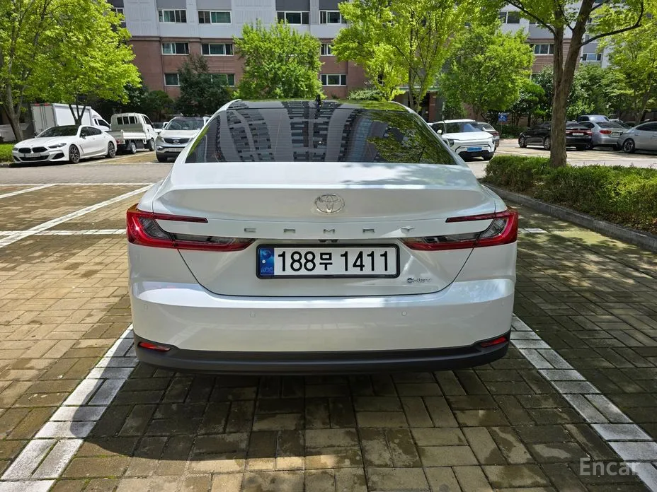 Toyota Camry 2024 2.5 XLE Premium Hybrid