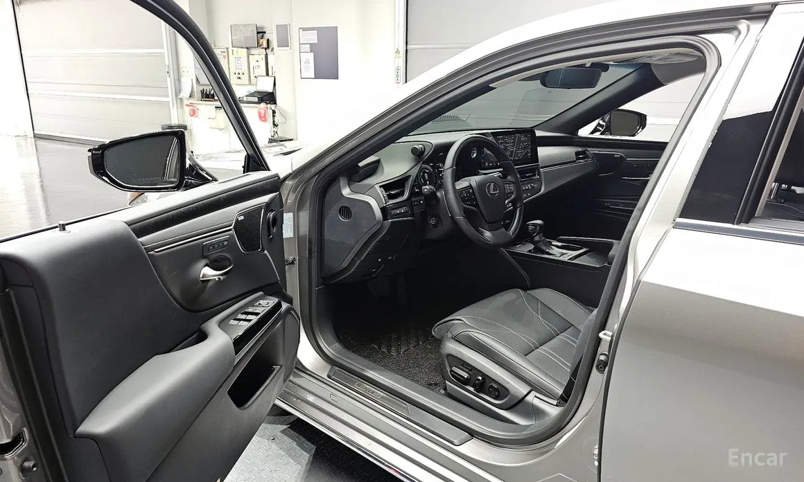 Lexus ES 2018 Executive