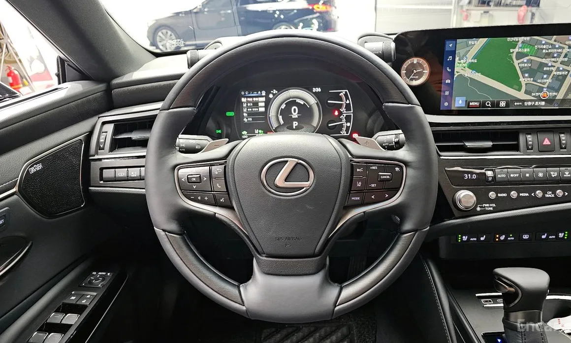 Lexus ES 2018 Executive