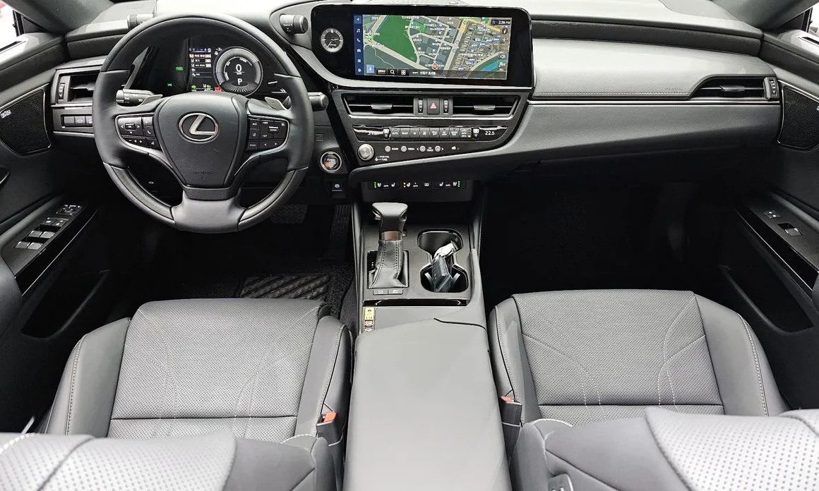 Lexus ES 2018 Executive