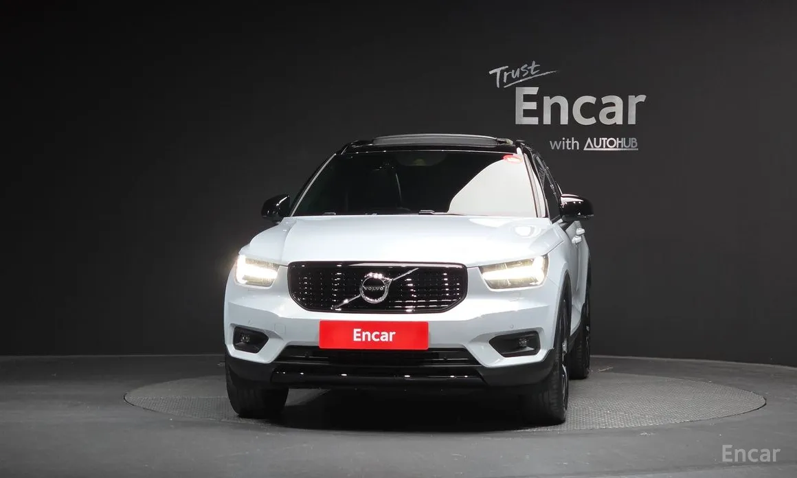 Volvo XC40 2018 B4 R-Design