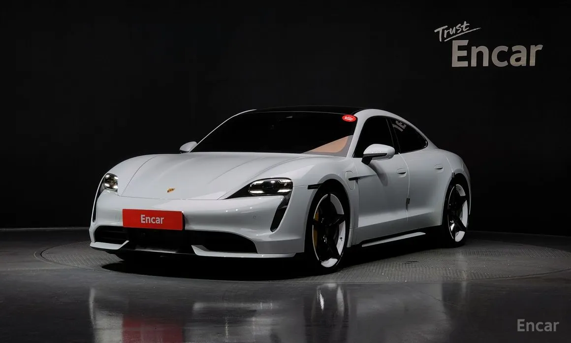 Porsche Taycan 2020 Turbo
