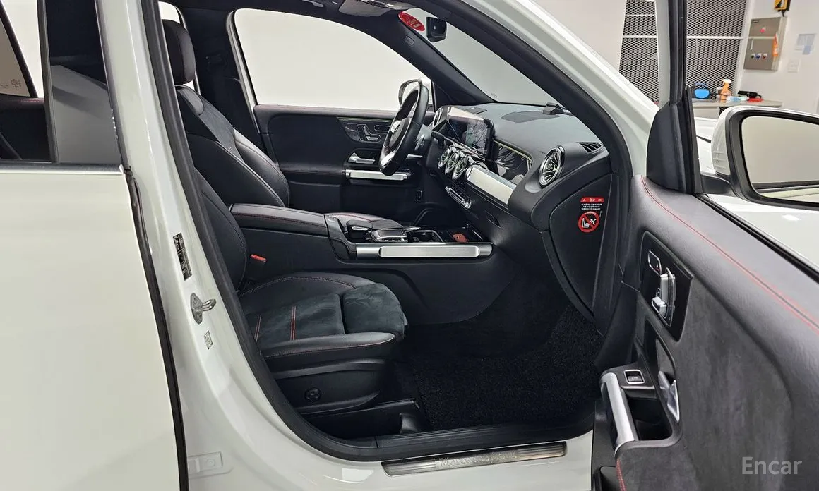 Mercedes-Benz GLB-Class 2020 GLB250 4MATIC