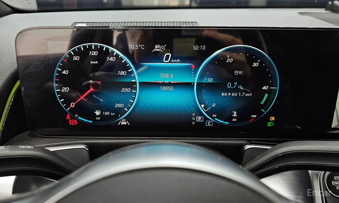 Mercedes-Benz GLB-Class 2020 GLB250 4MATIC