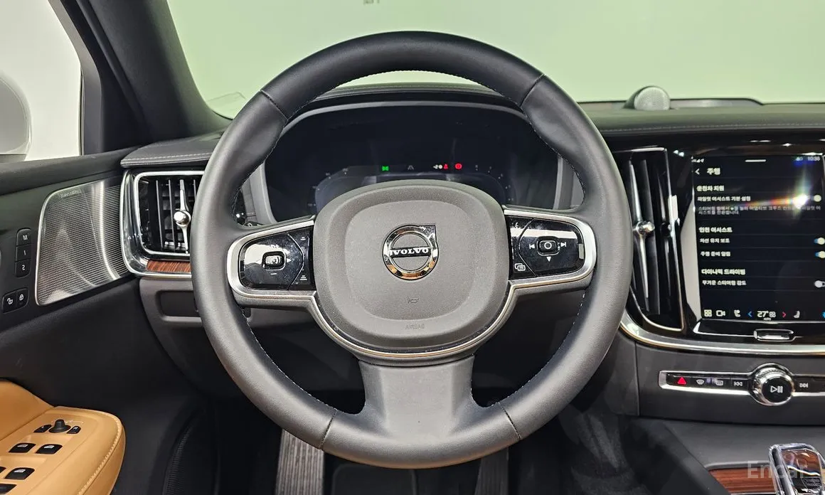 Volvo S60 2019 B5 Ultra Bright