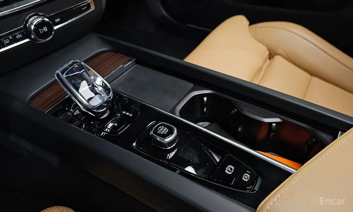 Volvo S60 2019 B5 Ultra Bright