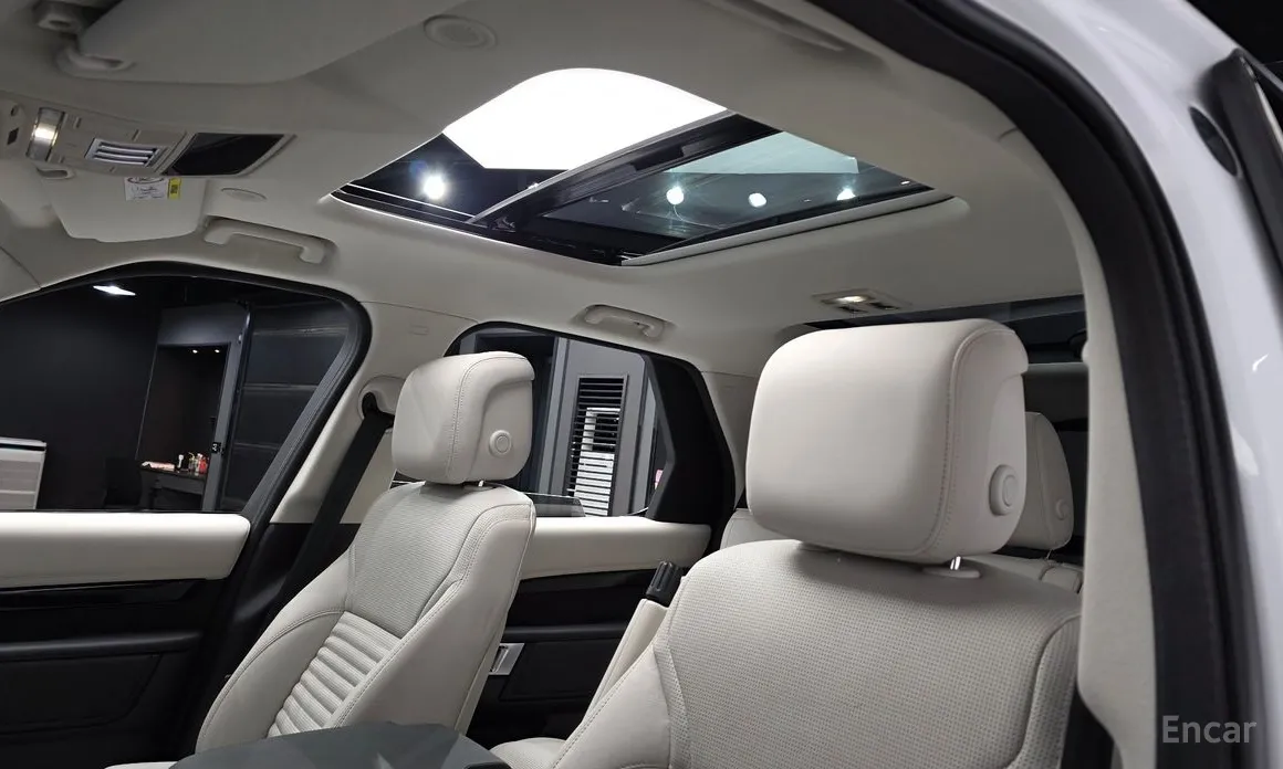 Land Rover Discovery 2017 D250 SE