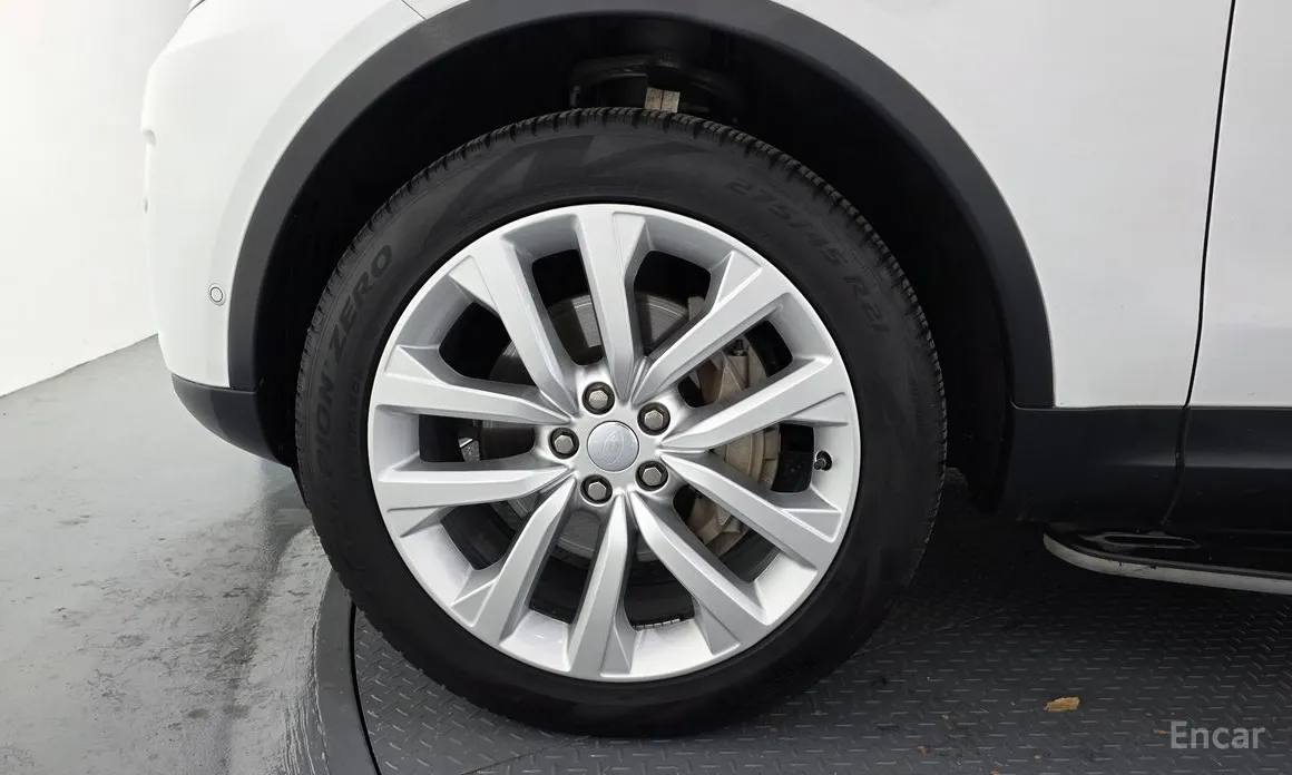 Land Rover Discovery 2017 D250 SE