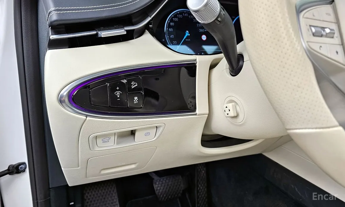 Genesis GV70 2022 e-AWD