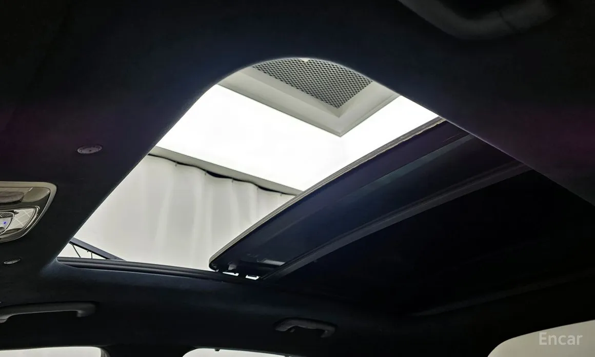 Genesis GV70 2022 e-AWD