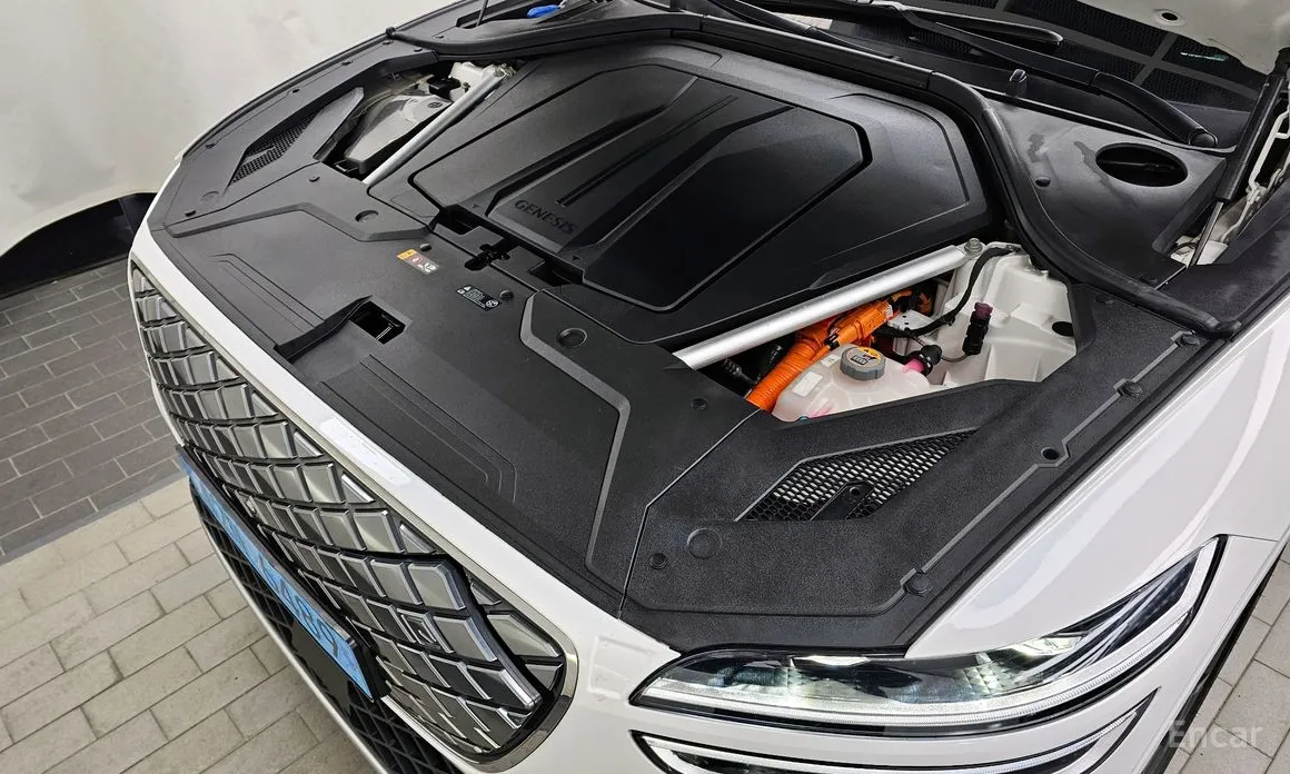 Genesis GV70 2022 e-AWD