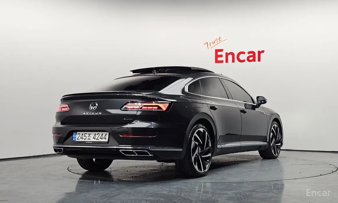 Volkswagen Arteon 2018 2.0 TDI R-LIINE 4Motion