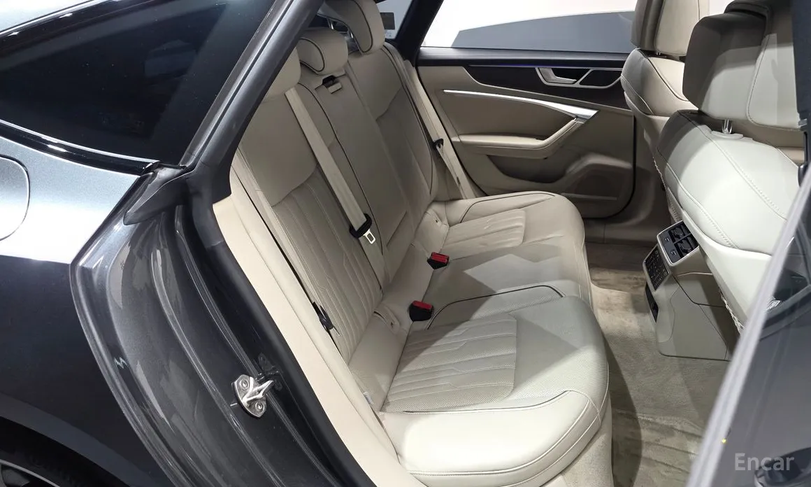 Audi A7 2018 55 TFSI Quattro Premium