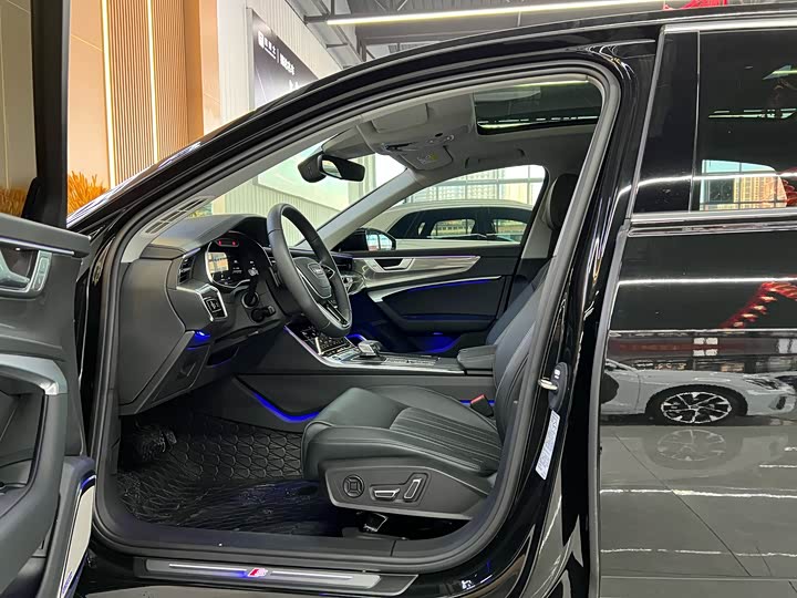 Audi A6L 2025 2025款 45 TFSI 臻选动感型+通风舒享包