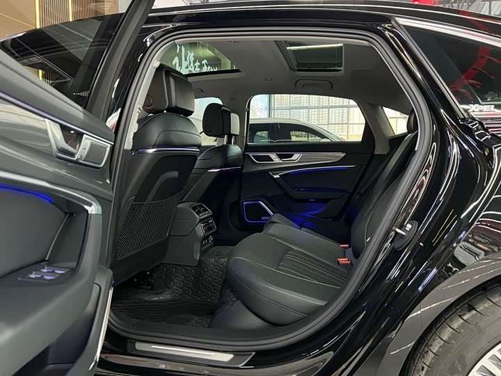 Audi A6L 2025 2025款 45 TFSI 臻选动感型+通风舒享包