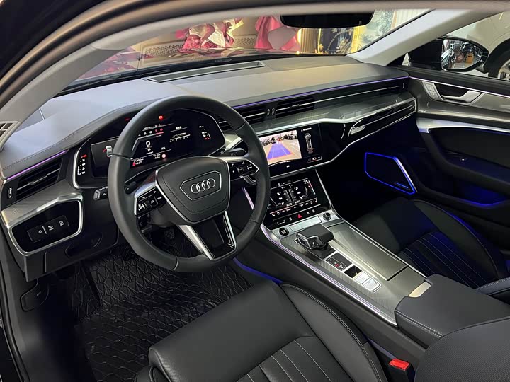 Audi A6L 2025 2025款 45 TFSI 臻选动感型+通风舒享包