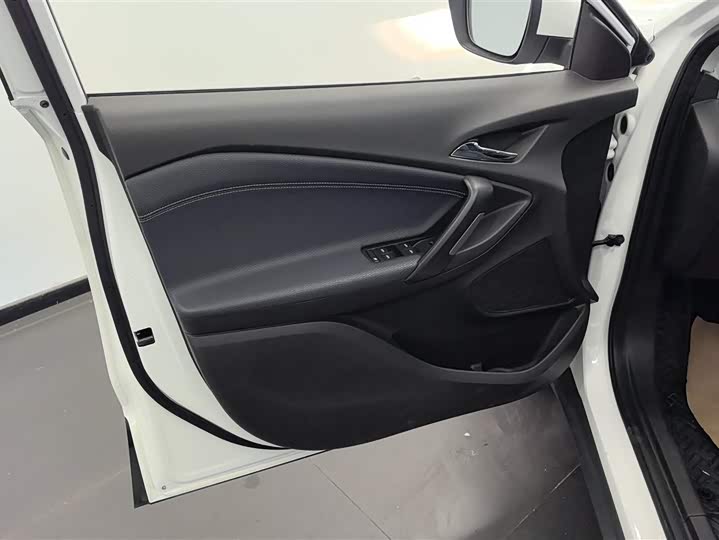 Chevrolet Tracker 2021 2021款 325T 自动趣版 国VI