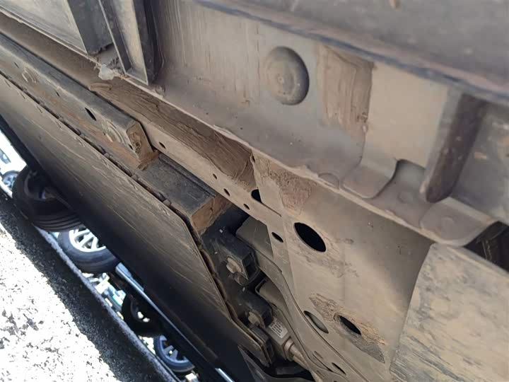 Geely Galaxy L6 2025 2025款 EM-i 140km 星舰版