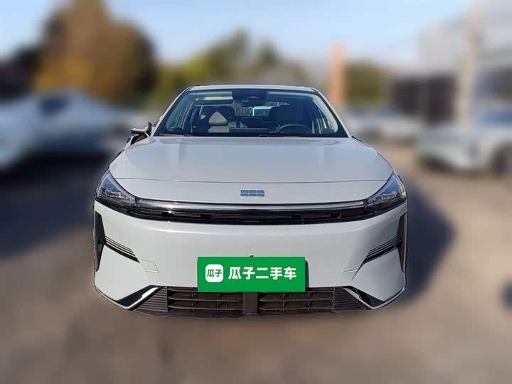 Geely Galaxy L6 2025 2025款 EM-i 140km 星舰版